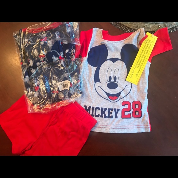 NWT 🎁 Mickey Mouse Pajamas 4pc - Picture 2 of 3